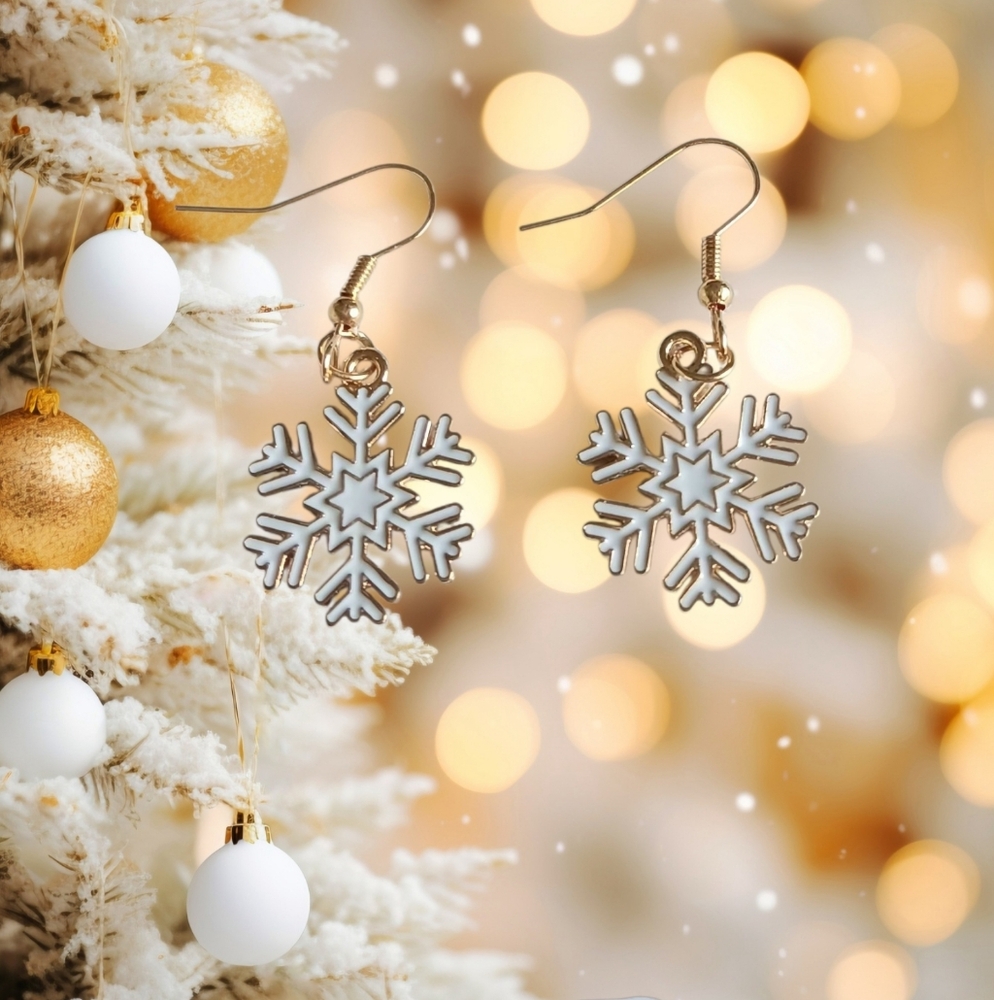 White Fernlike Stellar Snowflake Earrings
